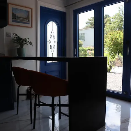 The Garden Retreat بيت للعطل *